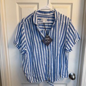 Ava & Viv Blue and White Button-Up Blouse